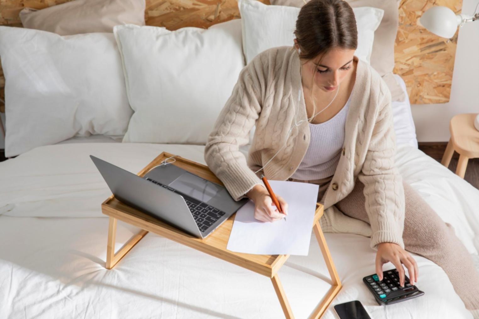 Strategische Budgetplanung im Meetingraum